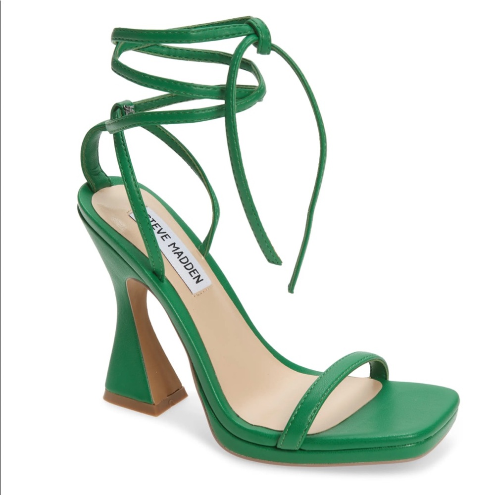 STEVE MADDEN GREEN STRAPPY HEEL SANDAL